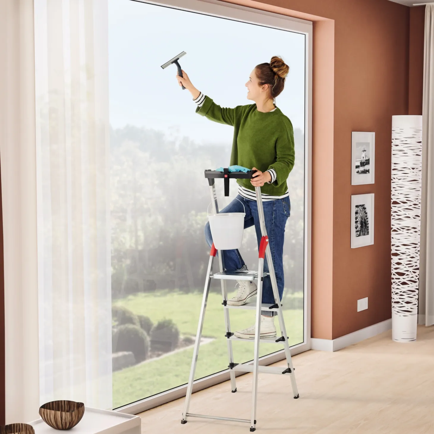 HAILO Sicherheits-Stehleiter L80 mit 5 Stufen